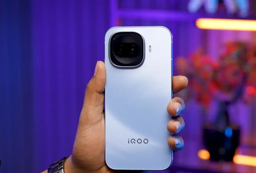 iQOO 15R full body