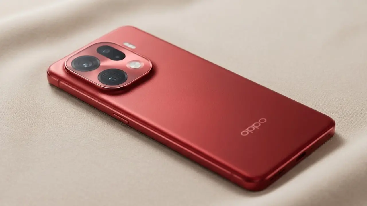 Oppo Find X10 Pro leaked design showing dual 200MP camera setup, technician review in Telugu regarding camera quality and storage.